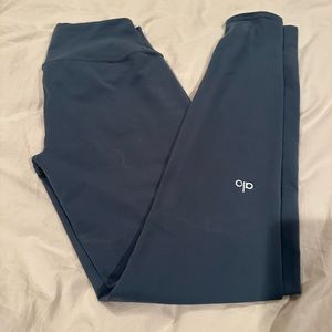 Gently Used - high- waist airbrush legging